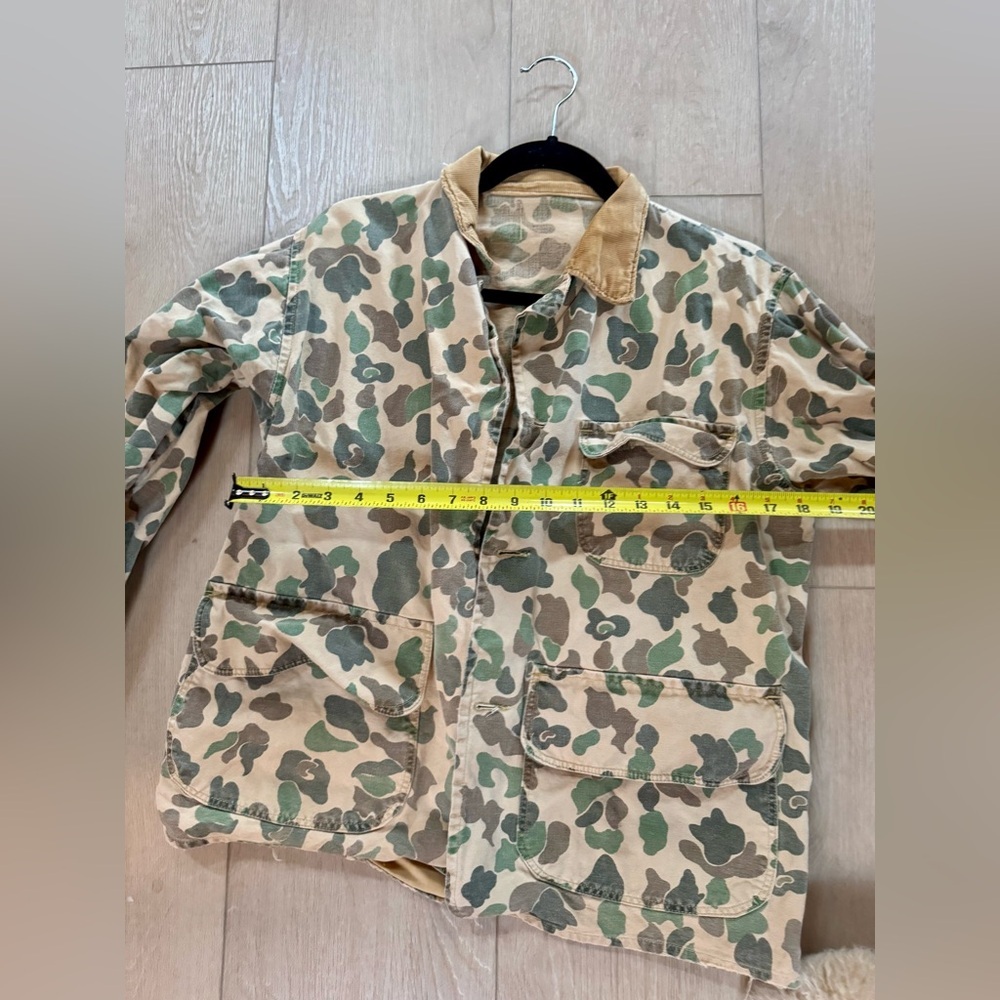 Vintage Women’s Camouflage Jacket with Tan Collar - Picture 4 of 7